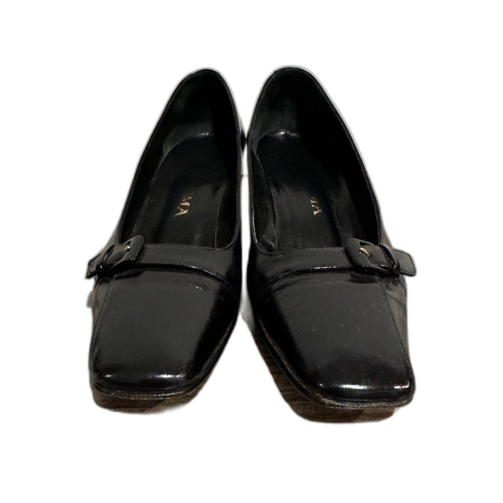 Paloma Barcelo Black Leather pumps size 6
